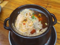 -李记特色罐罐米线(重庆中环大厦店)