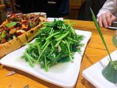 -老滇山寨•云南特色菜•地方菜•民族风情歌舞表演(金碧店)