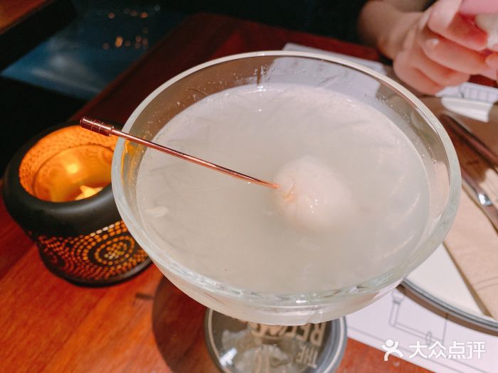 the refinery荔枝马天尼图片