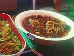 -路边边地标烧烤·川菜·小龙虾·音乐酒馆(良乡长虹店)