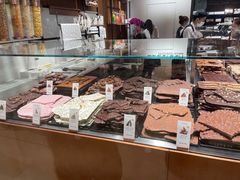 -Laderach 莱德拉(上海环贸iapm店)