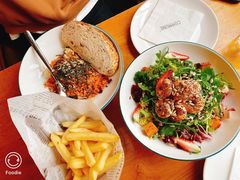 亚麻籽藜麦大虾沙拉-COMMUNE幻师(五角场店)