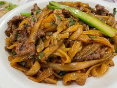 干炒牛河-粤·向群饭店(龙津东路总店)