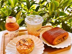 -VERIE BAKEHOUSE