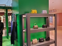 -BALENCIAGA(恒隆广场店)