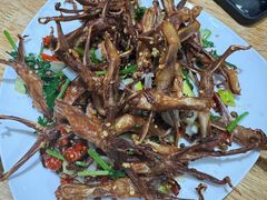 -超越海鲜屋(飞龙物业店)