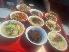 -蓝田九大碗民俗食府(蓝田店)