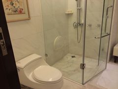 -深圳富苑皇冠假日套房酒店