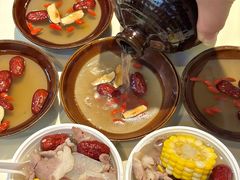 -江湖亮亮蒸虾大排档烤全羊清真(武汉总店)