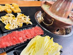 -果松木炭酸菜铜火锅·外婆参鸡汤