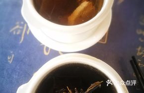 Chicken Bone Herb and Pig Pancreas Soup