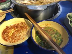 -马路边边·成都串串(翠柏路店)