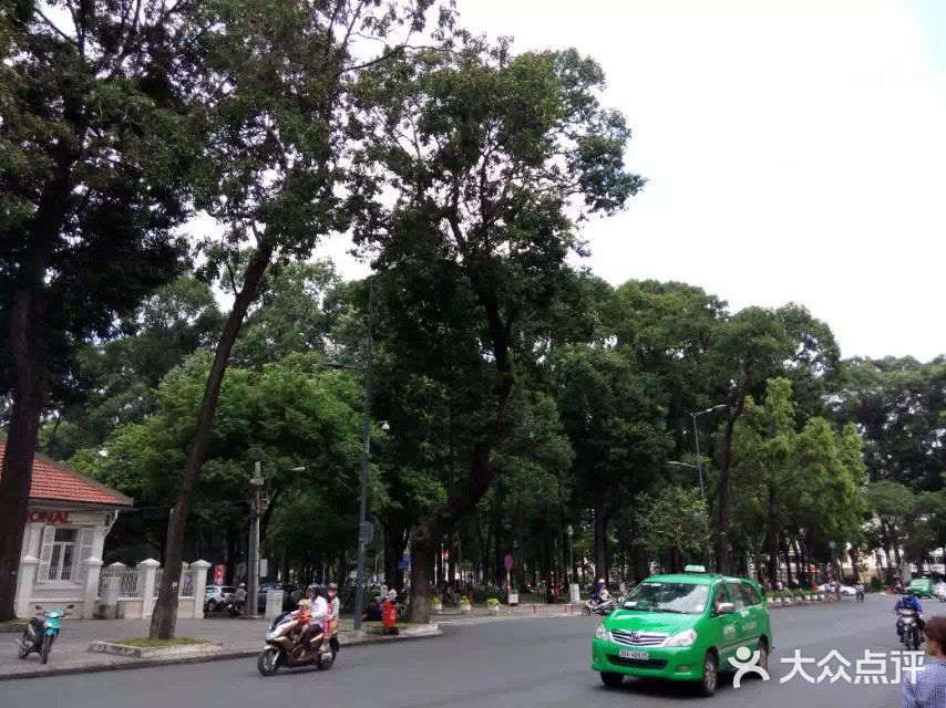 胡志明市 一座让人想起《英雄本色3》的城市