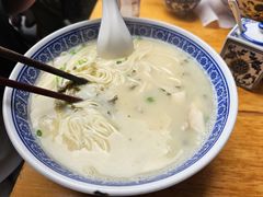 -沪西老弄堂面馆(定西路店)