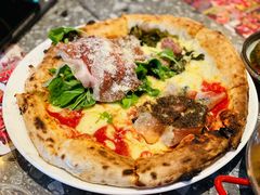 四季披萨-BOTTEGA意库(中骏世界城店)