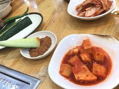 -喇喇排骨火锅·传统韩式脊骨汤(望京西园总店)