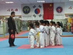 -健成运动中心·体适能跆拳道少儿格斗体考跳绳