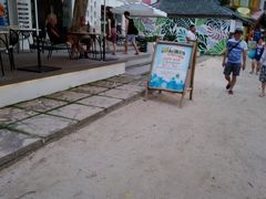 -Cha Cha's Beach Cafe