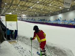 -乔波室内滑雪场