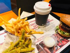 -The Habit Burger Grill 哈比特汉堡(复兴soho店)