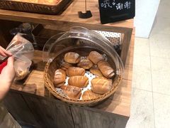 -沁屋面包店(人民东路店)