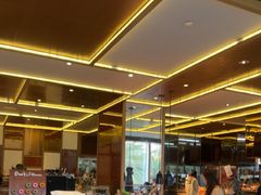 -大中华希尔顿酒店-念自助餐·嗨啤·小龙虾