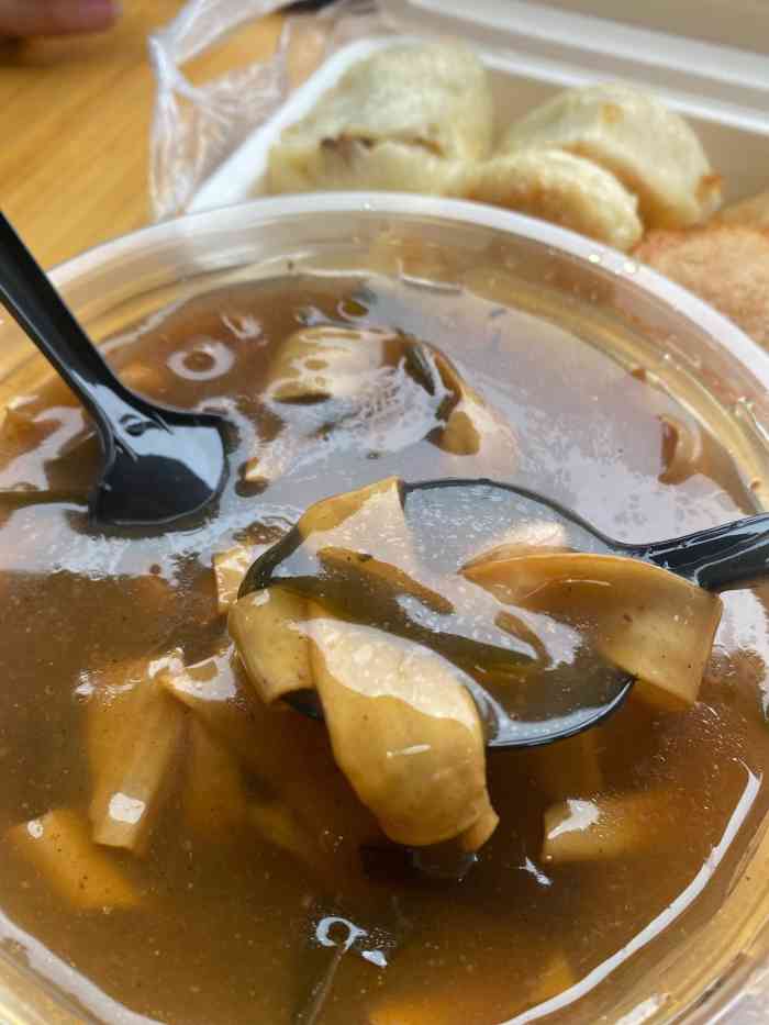 河南水煎包胡辣汤-"作为在西安长大的孩子对于胡辣汤还是有些发.