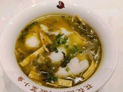 -渝是乎酸菜鱼·川渝小炒(新世界百货望京店)