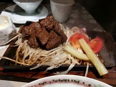 -穹六人间 people 6(岳阳路店)