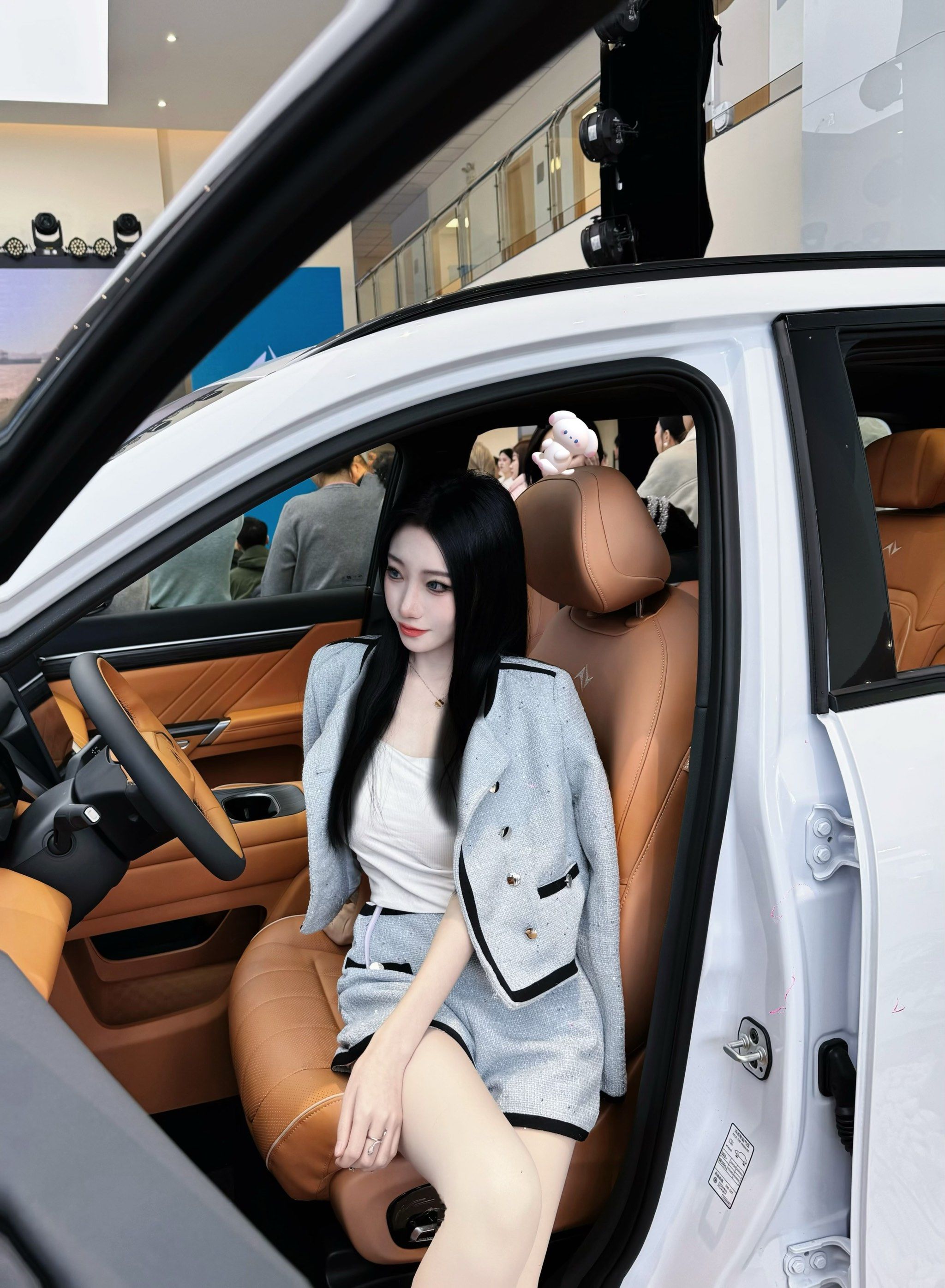 🚗梦幻座驾!东风奕派大连店华丽登场✨