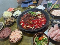 -黄潇洒老火锅(九眼桥宏济巷店)