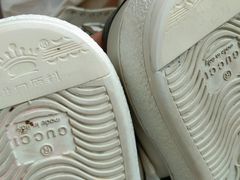 -京伟修鞋洗鞋奢侈品皮具护理店