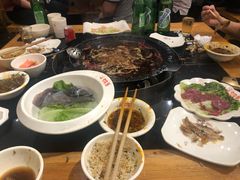 -锅首鲜品火锅(鸳鸯店)