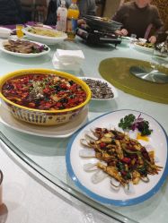 -鑫淼餐饮娱乐中心(江东街店)