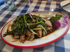 捞鹅-小粤楼(万辉广场店)