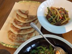 -湘力力小院·鱼汤泡饭(枫林路店)