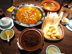 -有红鸡毛店·川菜(建设路店)