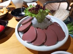 -洪氏嗨捞·广东猪肚鸡·椰子鸡火锅(西咸万象城店)
