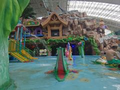 -望儿山温泉水乐园