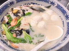 精品八宝鱼头王-山外山菜馆(玉泉路店)