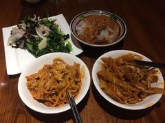 -艳阳天民俗村(公园路店)