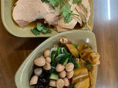 -亮亮面馆(经六路店)