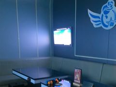 -唯爱KTV聚会餐厅(仙林东城汇店)