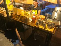 -席娜卡琳火车铁道夜市