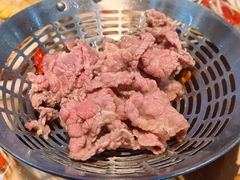 -来龍儿鲜切牛肉自助老火锅