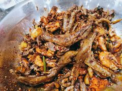 鸭爪爪基围虾双拼-嘎嘎鸭下巴·爆辣干锅(明教寺店)