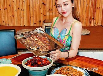直接冲！环境 本来想着是农家院也就是灰墙土房大铁锅