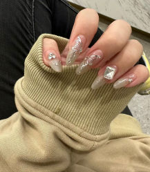 -雅洁美甲美睫