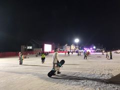 -鳌山滑雪度假区