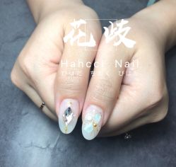 -花岐款式专研健康美甲沙龙